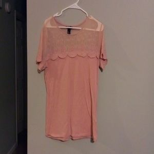 H &M Lace detailed tee size L